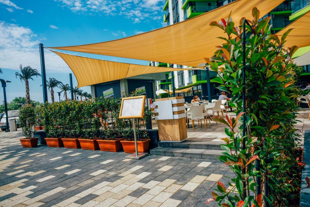 Coral Aparthotel Pool & Spa Mamaia Nord Navodari Exterior photo